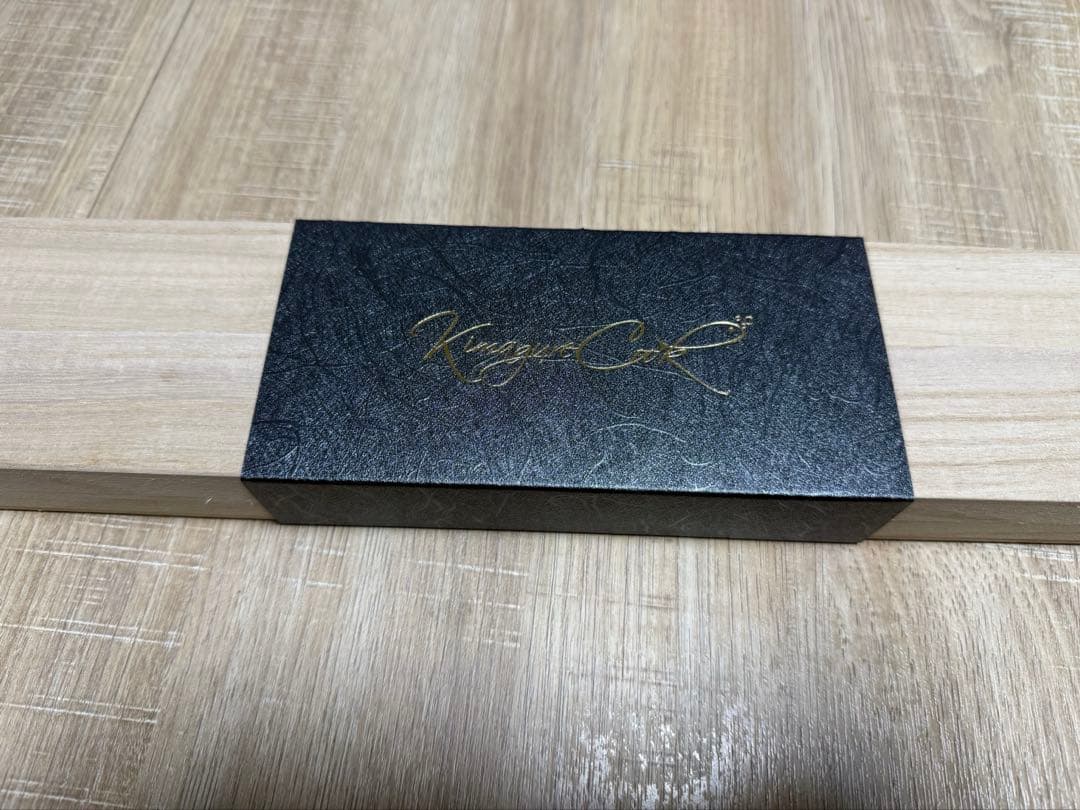 気まぐれブラック　明日メルカリ開くまでこの値段でいきます。