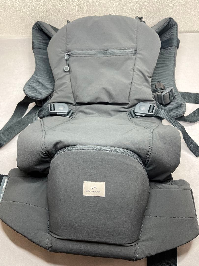 ピトレスク × グリーンレーベル 抱っこ紐 コラボモデル グレー コラボ抱っこひも発売】BABY CARRIER ON ピトレスク × green label