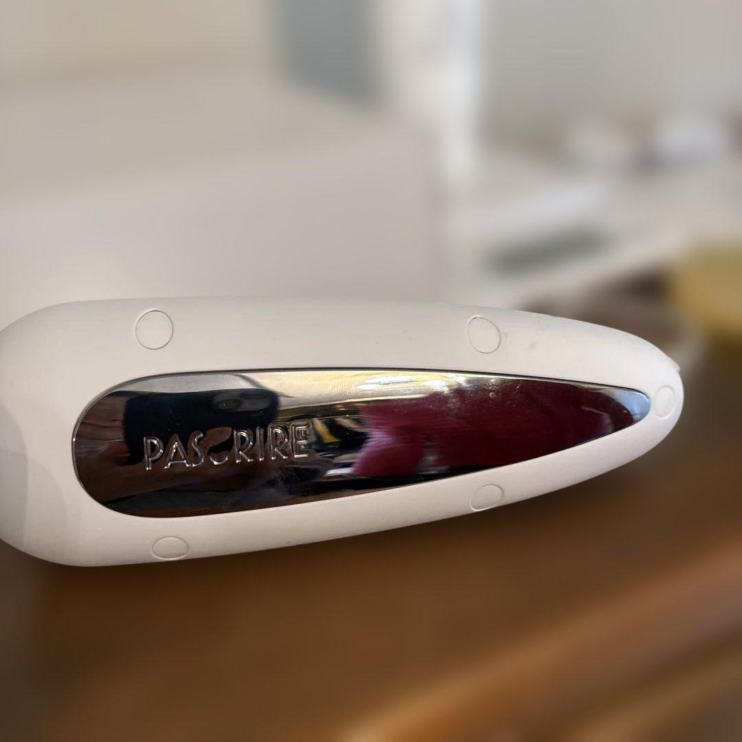 PAS RIRE 美顔器　４つのモード８つの機能を搭載