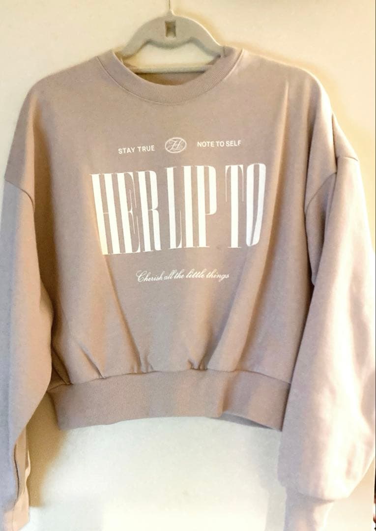 Herlipto Cherish Oversized Sweatshirt - メルカリ