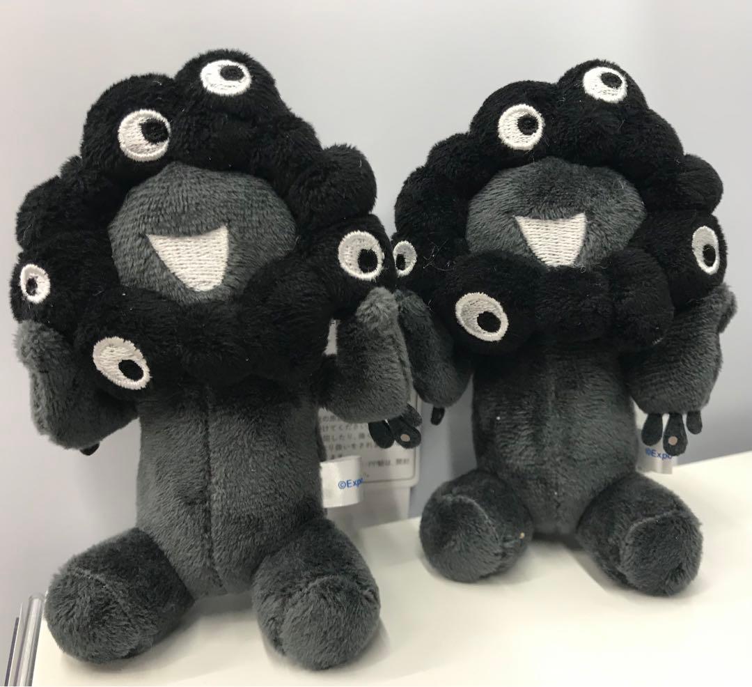 EXPO2025 カラビナ付きマスコット（お座り）ブラック ミャクミャク