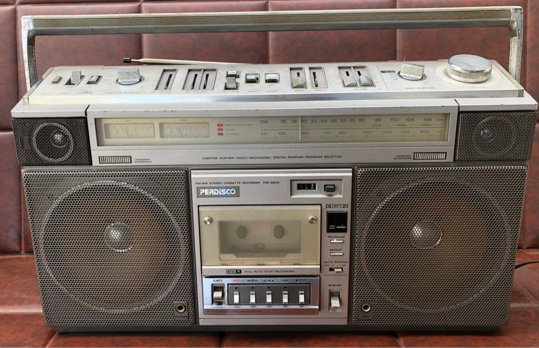 日立PERDISCO パディスコ TRK-8800 ラジカセ動作品訳あり(J1) - メルカリ