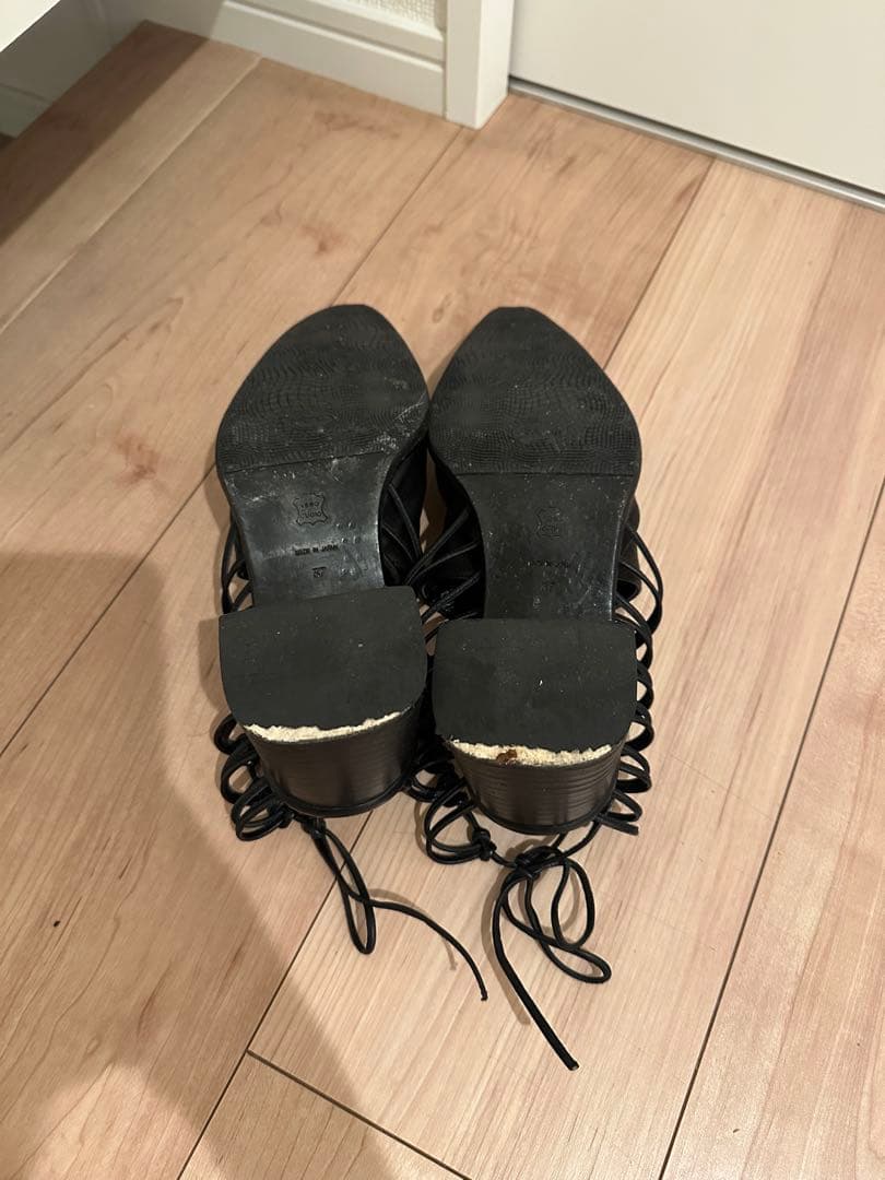 裏張り済み 【UNTISHOLD】 Klara 37 Black - メルカリ