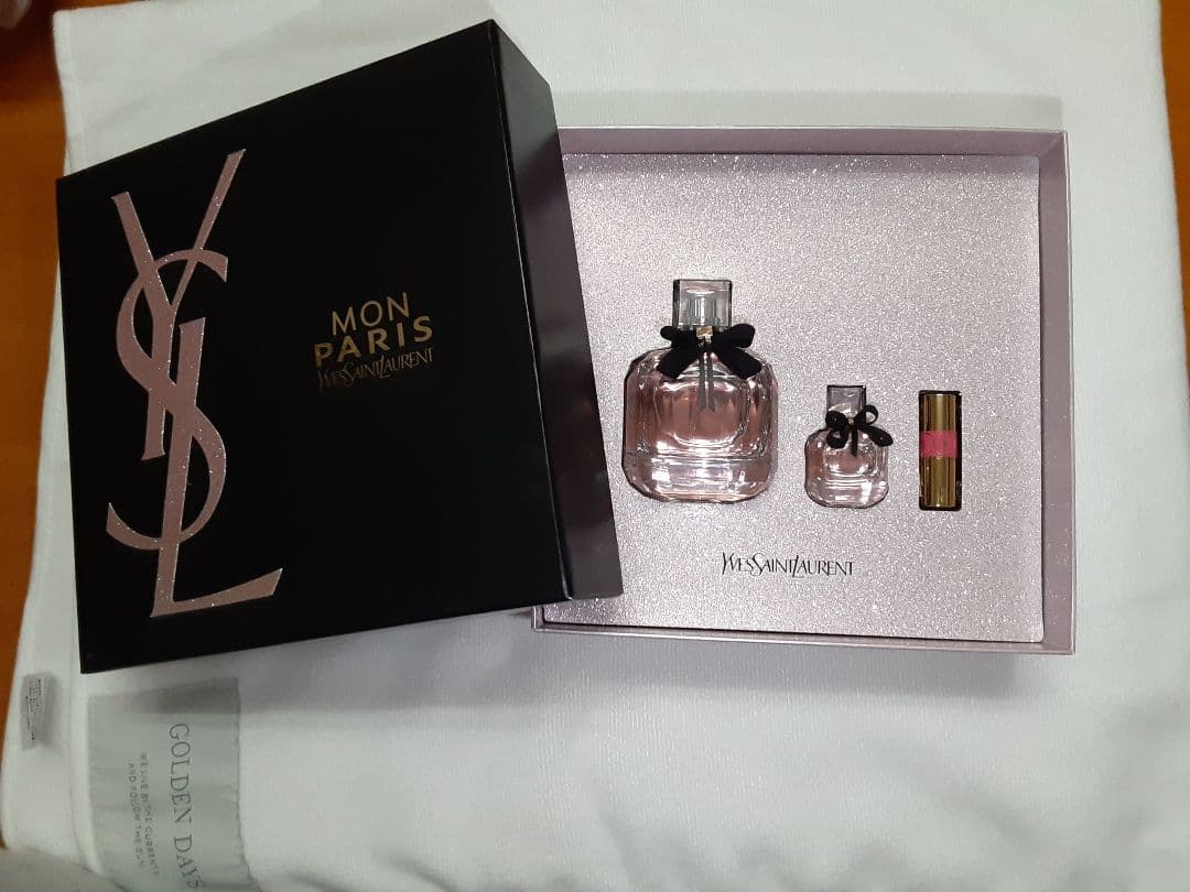 イブサンローラン　香水　リップ　セット イヴ・サンローラン23年バレンタインコフレ、人気香水「モン パリ