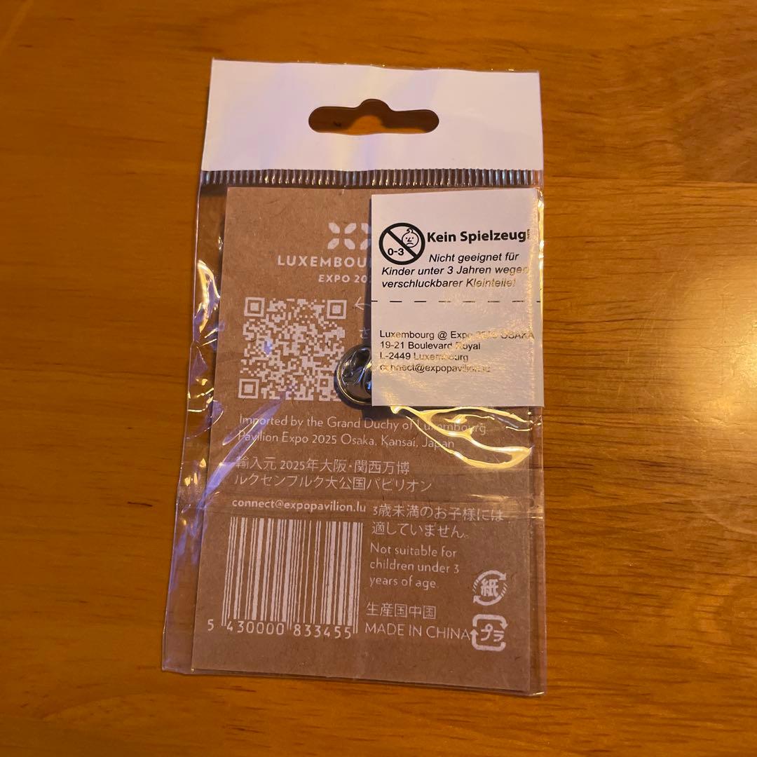 DOKI DOKI ルクセンブルクパビリオン ピンバッジ - メルカリ