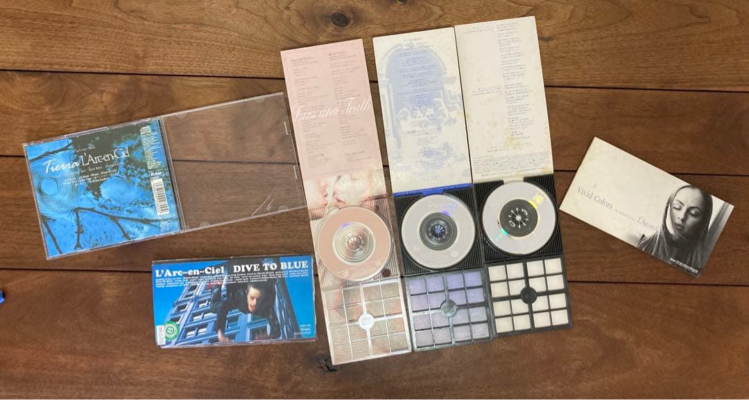 LArc〜en〜ciel シングル27枚 アルバム9枚 hyde シングル1枚 - メルカリ