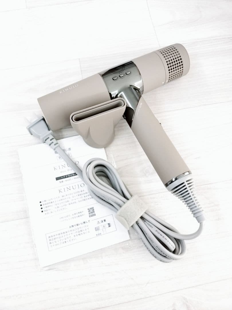 新品同様☺KINUJO 絹女 ドライヤー キヌジョ 絹女 キヌージョ ヘアドライヤー｜KINUJO – CHOUCHOU シュシュ｜美容