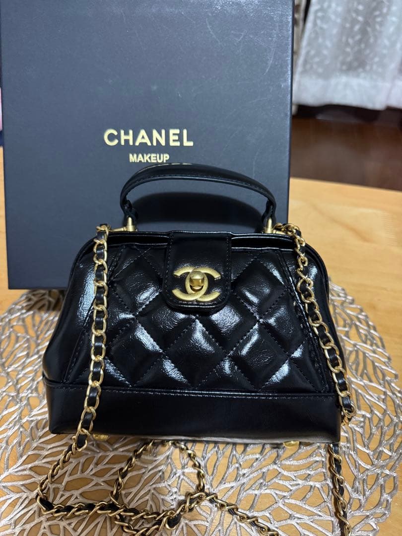 CHANEL(シャネル)ノベルティ★がま口ボストン型 ショルダーバッグ★2way CHANEL シャネル ボストンバッグ ノベルティ 2way ショルダーバッグ