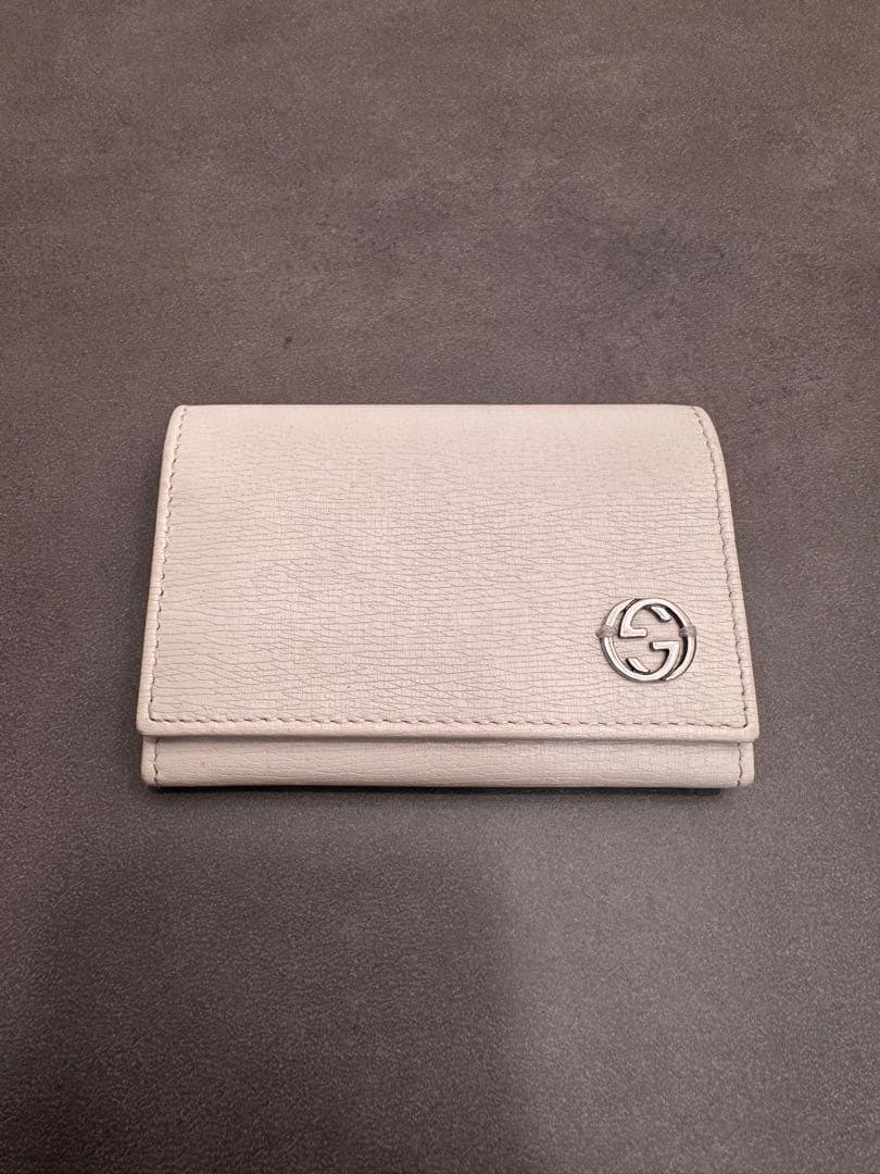 GUCCI 名刺入れ 白　レザー ダブルG GUCCI グッチ カードケース カードホルダー 名刺入れ GG