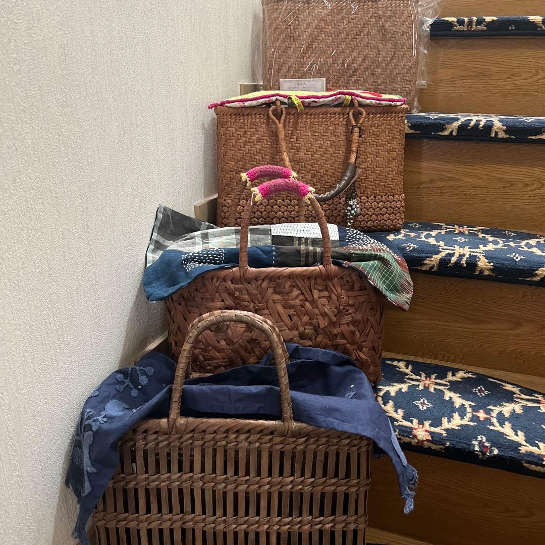 n*5様 〈最後値下げ〉山葡萄のかごバッグ 乱れ編み - メルカリ