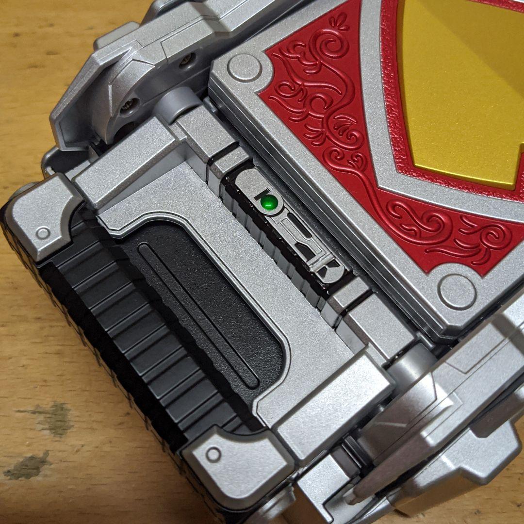 塗装 csm ブレイバックル 仮面ライダー ブレイド 剣 セイバー コンセレ