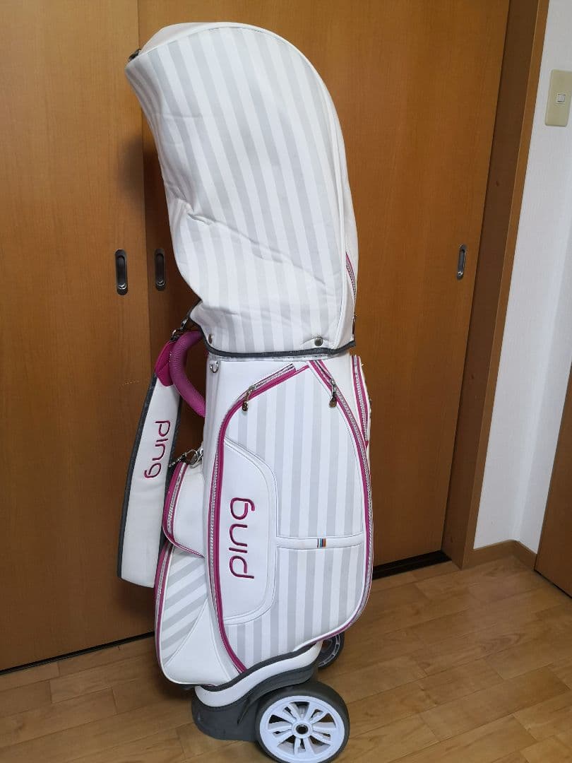 希少 レア⛳️新品 PING ピン キャスター付きキャディバッグ　ピンク 希少 レア⛳️新品 PING ピン キャスター付きキャディバッグ ピンク
