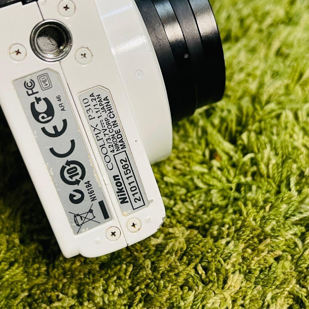 Nikon coolpix p310 デジタルカメラ ホワイト 本体ジャンク品 - メルカリ