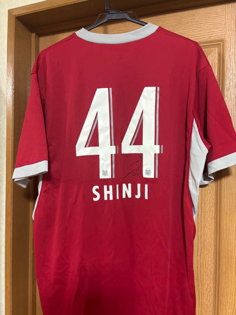 小野伸二さんの直筆サイン付きユニフォーム 直筆サイン付き】小野伸二 引退試合記念ユニフォーム コンサドーレ札幌