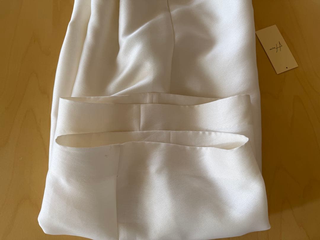 Heve シアーサテンフレアガウチョ 38 バニラ - メルカリ