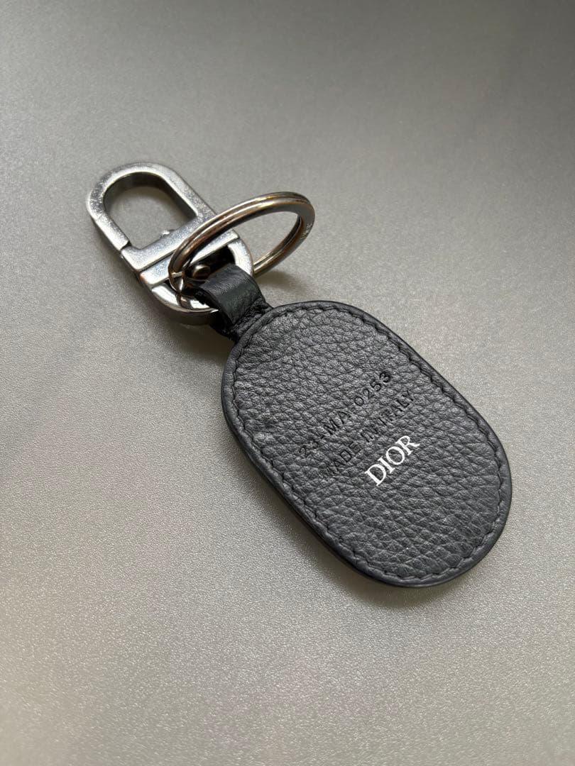 Dior ディオールD TOUCH キーリング　<No.839> Dior ディオールD TOUCH キーリング <No.839> - メルカリ