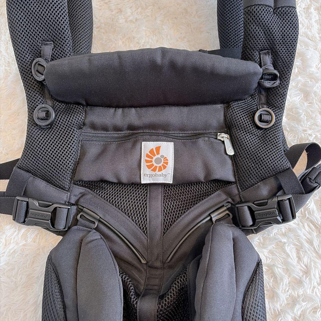 ergobaby OMNI 360 美品✨ブラック抱っこ紐 新生児 ベルト付属 - メルカリ