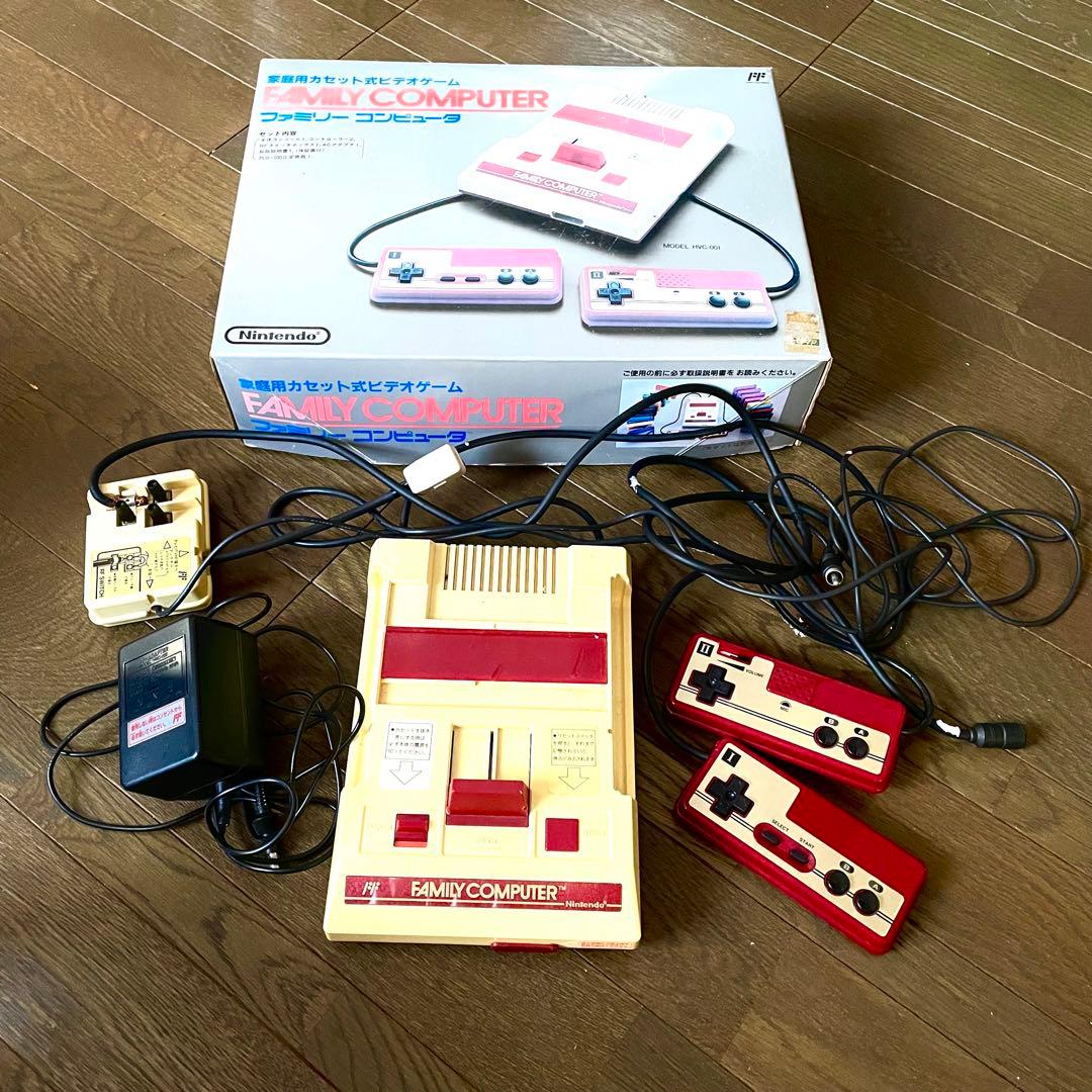 ファミコンソフト6本付【箱付】美品 Nintendoファミリーコンピュータ