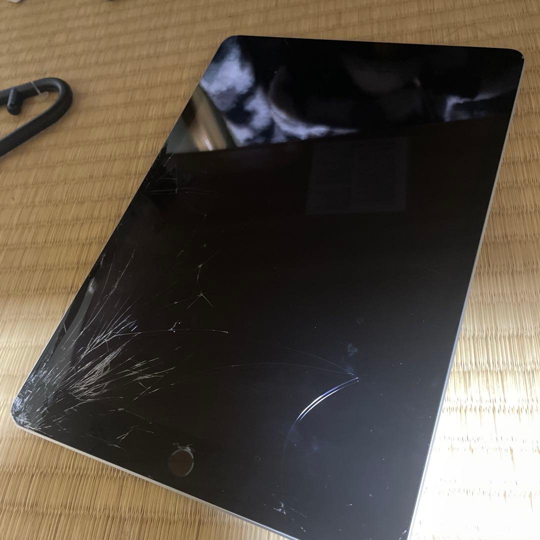 iPad 第9世代 64GB Wi-Fi 画面割れ ジャンク 動作OK」 - メルカリ