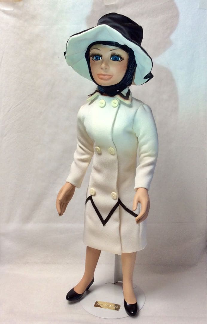 Thunderbirds Lady Penelope ポーセリン人形 No.91 - メルカリ