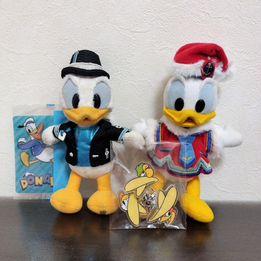 ゆ*ゃ様 4点セット　ドナルド　ぬいぐるみバッジ（2点）　キーチェーン　カード ゆ*ゃ様 4点セット ドナルド ぬいぐるみバッジ（2点） キーチェーン