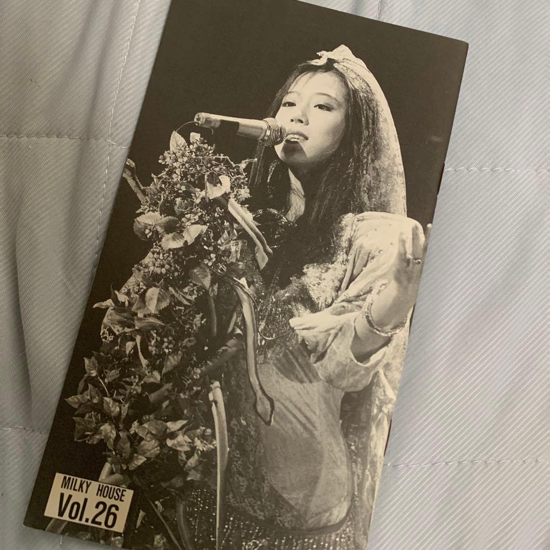 中森明菜 さんの昔のFC MILKY HOUSE 会報&商品カタログ - メルカリ