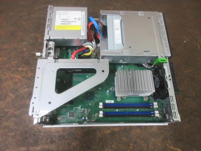 送料込☆ 富士通 ESPRIMO D588/VX i7 8th Genジャンク - メルカリ
