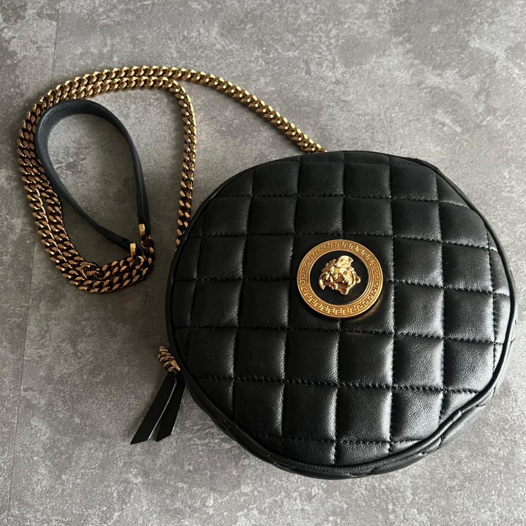⭐️VERSACE⭐️ヴェルサーチ メデューサ キルティング 丸型 楽天市場】ヴェルサーチ バッグ ショルダーバッグ ラ メデューサ