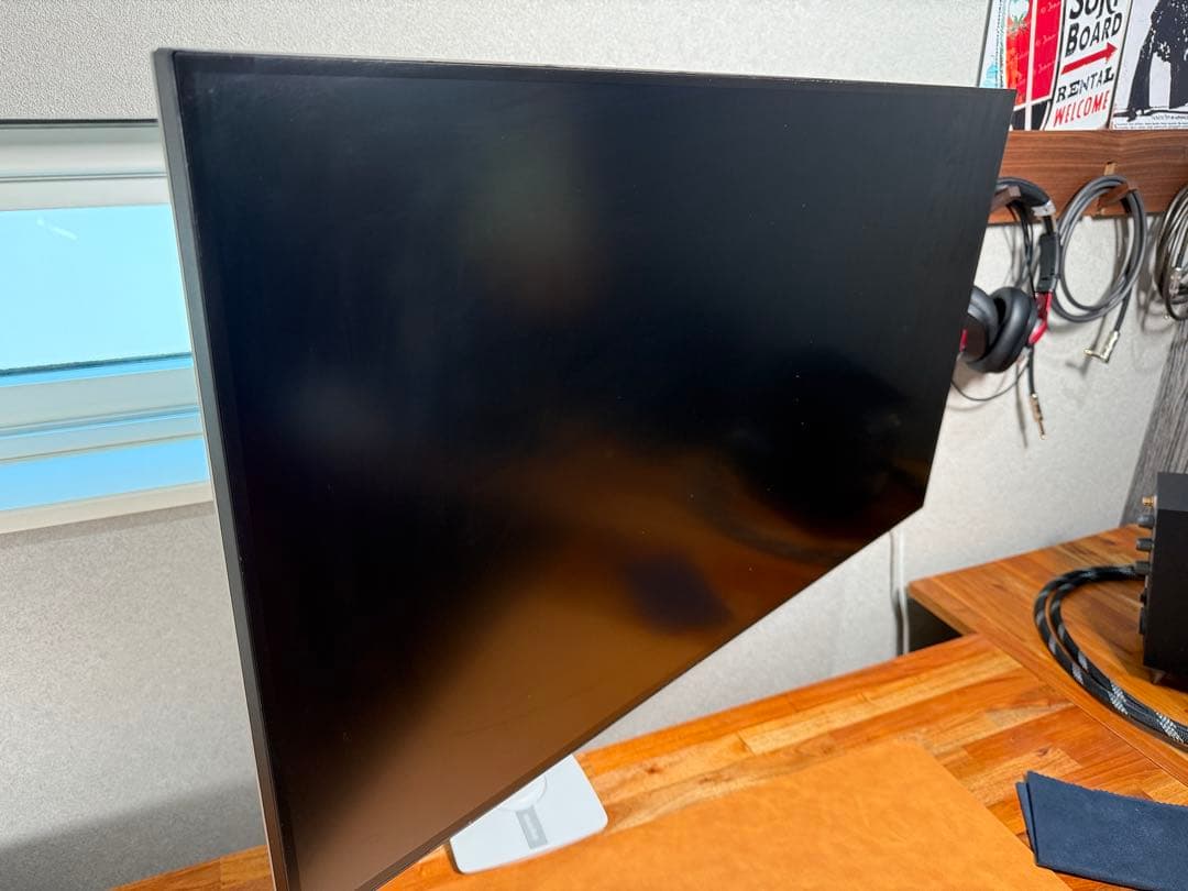 モニターDell U3223QE(モニターアームErgotron MXV付き) Dell U3223QE レビュー／4K32インチUSB-Cディスプレイを買う！シンプル