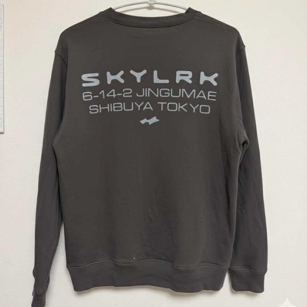 SKYLRK Tokyo pop up 限定 クルーネック Mサイズ skylrk 限定 クルー