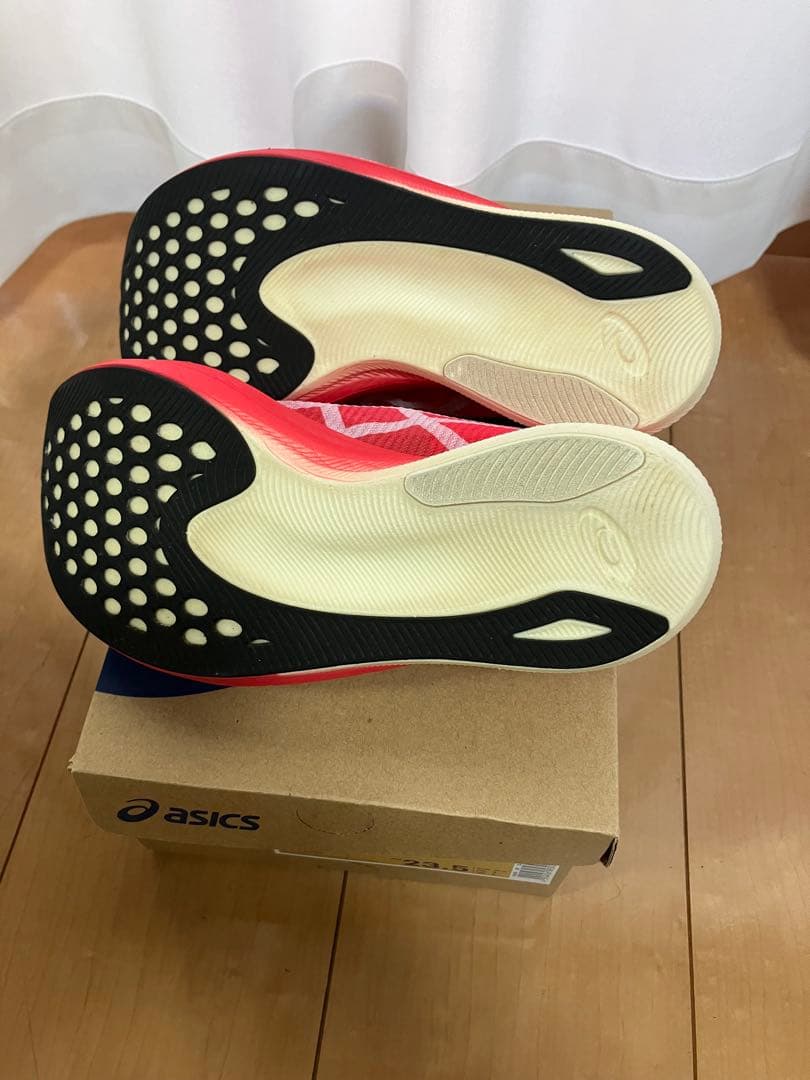 ASICS SPEED EDGE 23.5cm 使用30kmの美品です