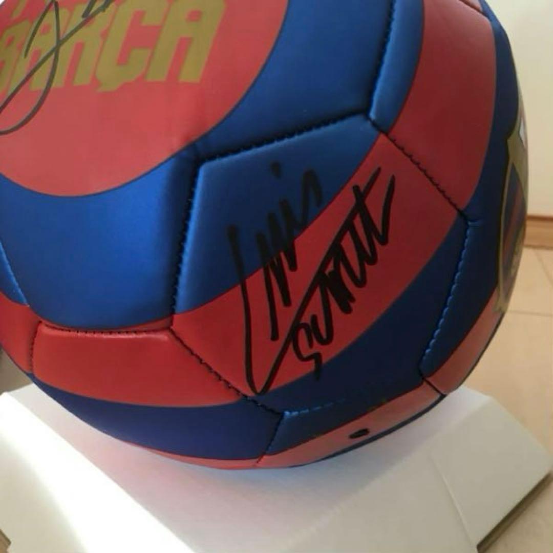 メッシ他バルサ選手5人直筆サイン入りサッカーボール - メルカリ