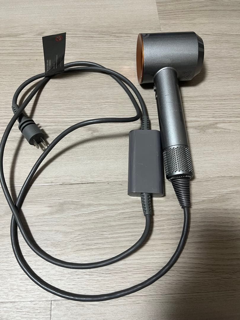 Dyson Supersonic ヘアドライヤー シルバー