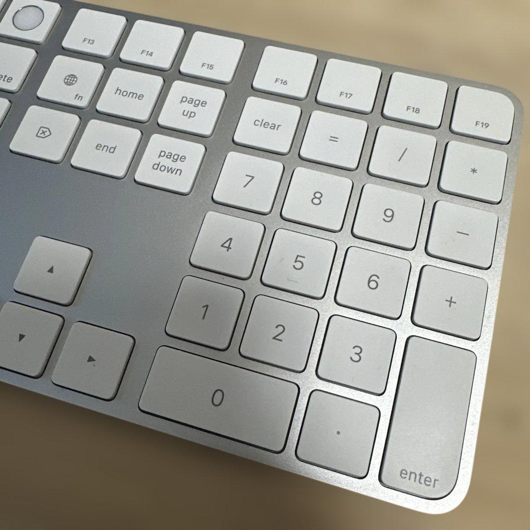 Magic Keyboard with Touch ID US配列 テンキー付き - メルカリ