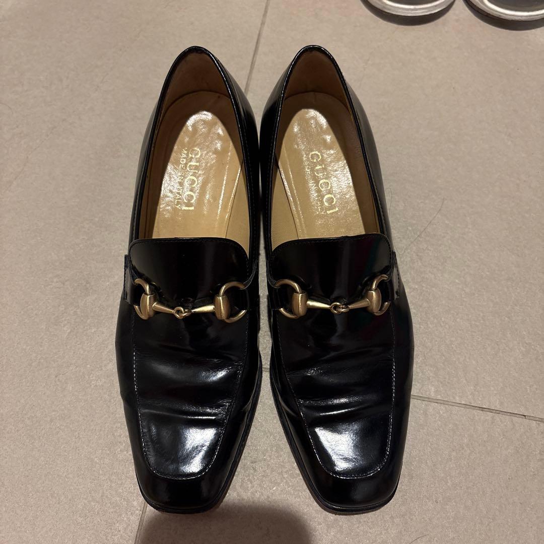 GUCCI 黒 ローファー ゴールド金具 GUCCI グッチ ローファー ホースビット レザー ダークブラウン