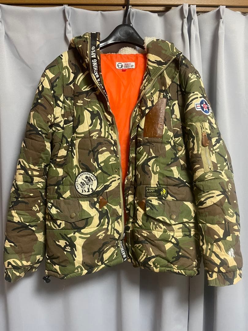 A BATHING APE 迷彩 ダウンジャケット - メルカリ