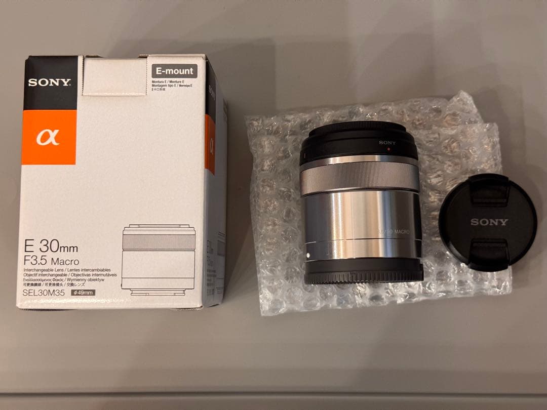 SONY ソニー 30mm/F3.5 マクロ SEL30M35 E 30mm F3.5 Macro | デジタル一眼カメラα（アルファ） | ソニー