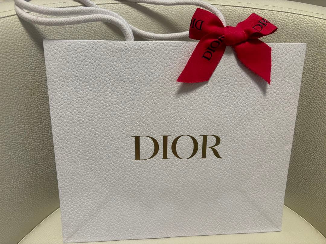 Dior AMBRE NUIT 限定バレンタインショッパー付き - メルカリ