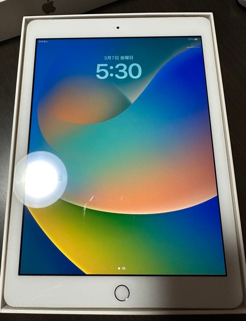 Apple iPad 第5世代32GB ゴールド Amazon.co.jp: 【整備済み品】Apple iPad (第5世代) Wi-Fi 32GB