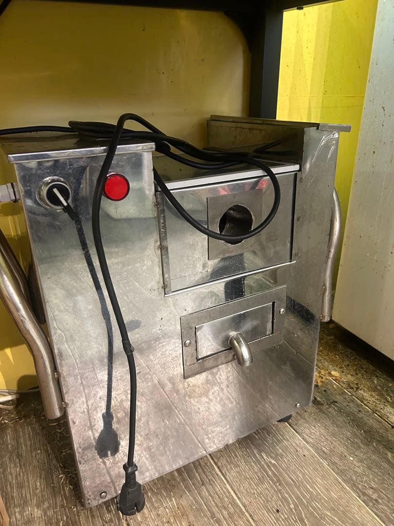 業務用 手動式/電動式 サトウキビジュースマシン（オーダーメイド）中古 Amazon｜手動サトウキビジューサー サトウキビ絞り機 手動さとうきび