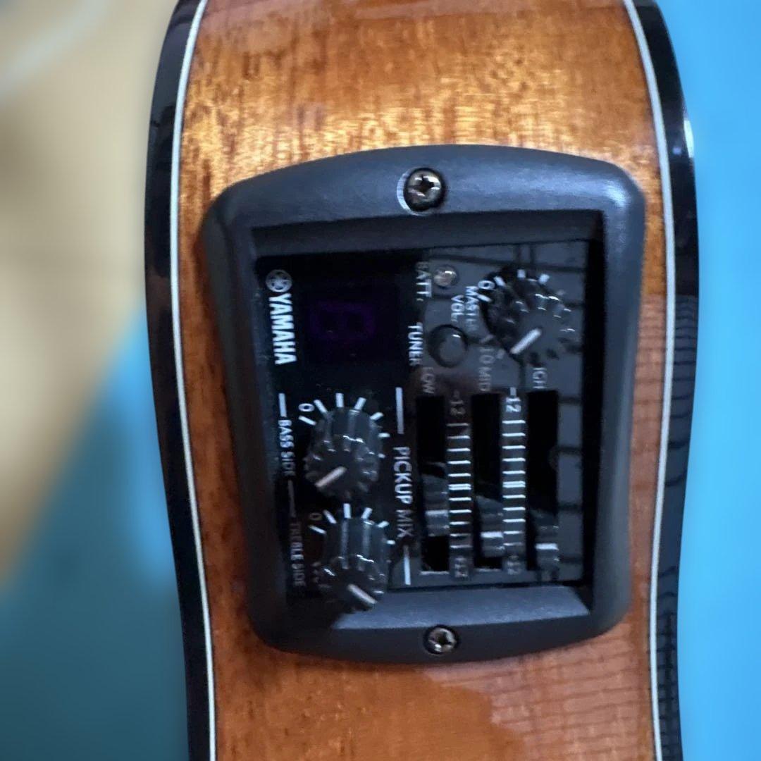 Yamaha NTX700 エレガットギター ケース付き