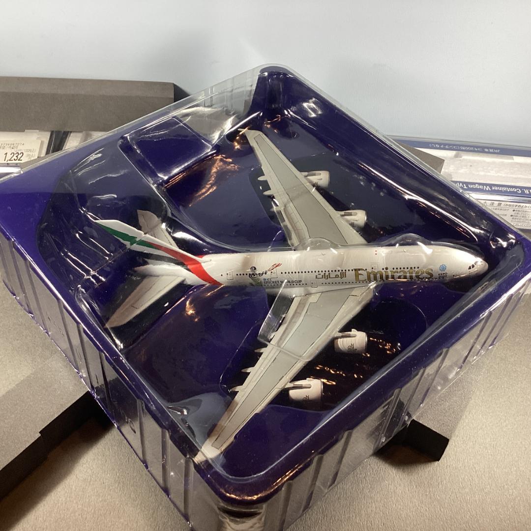 1/400 エミレーツ A380-800 A6-EDZ スペシャルマーキング - メルカリ