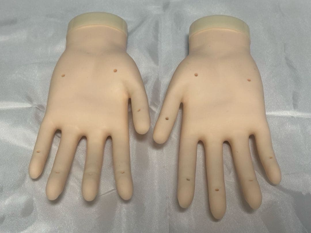 JNEC認定モデルハンド 骨折なし - メルカリ