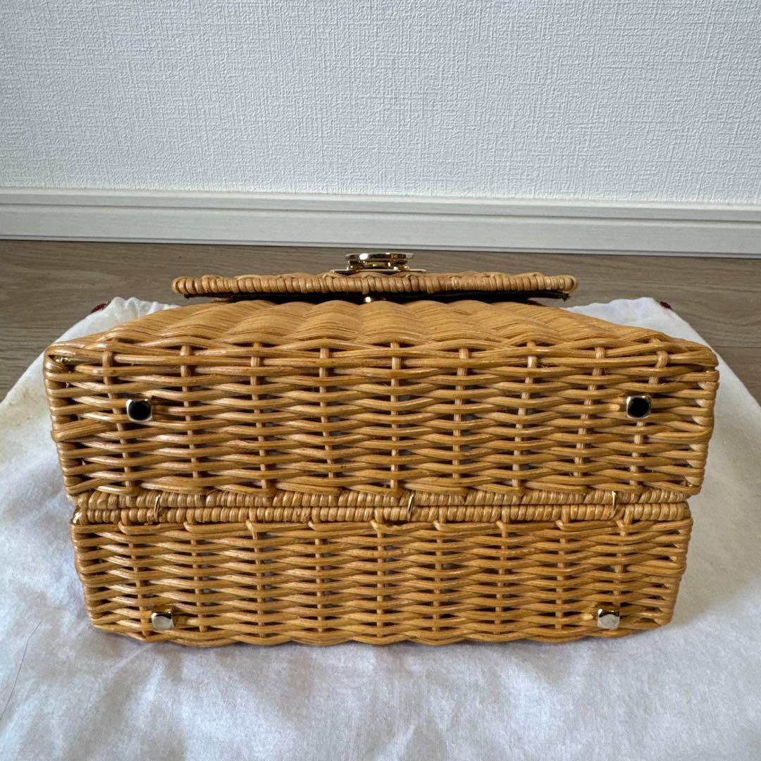 ルヴァトーレフェラガモガンチーニ ストロー かごバッグ ロゴ