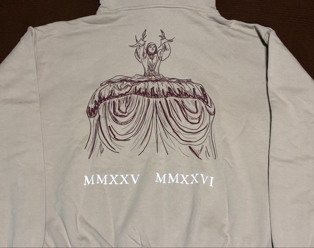 Lady Gaga The MAYHEM Ball ジップフーディー Lサイズ - メルカリ