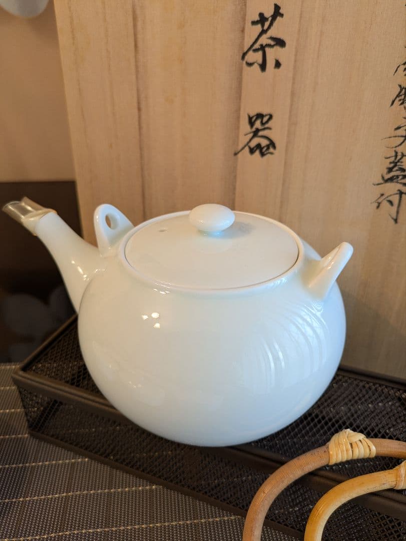 希少・未使用】人間国宝作品 井上萬二 白磁 蓋付湯呑5客＋急須 しおり