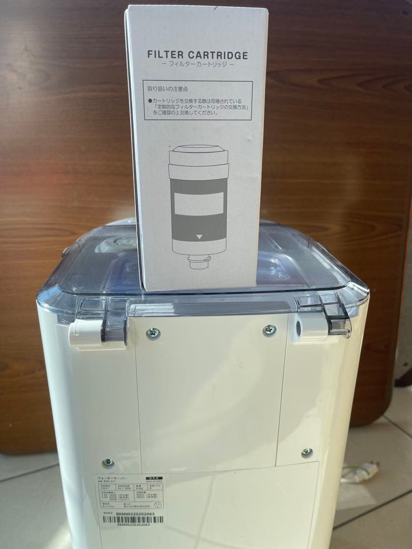 ホワイト ウォーターサーバー BSH-311カートリッジ付き - メルカリ