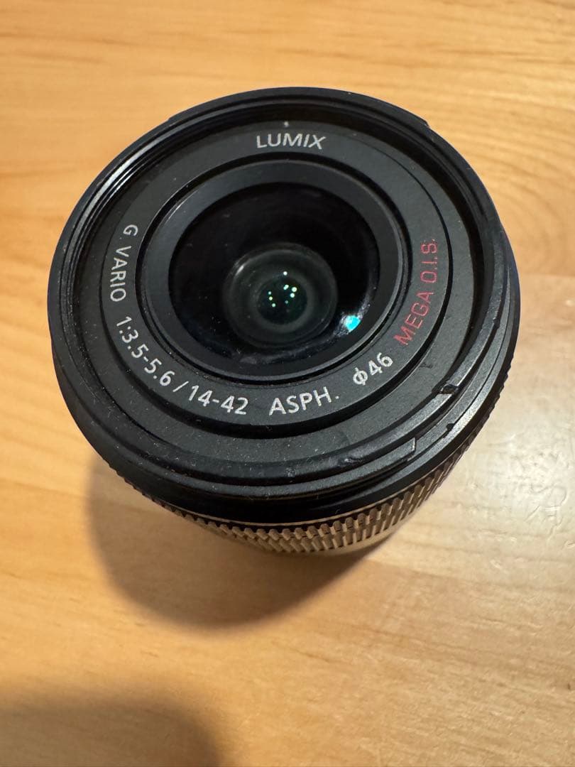 LUMIX 14-42mm f/3.5-5.6 ズームレンズ