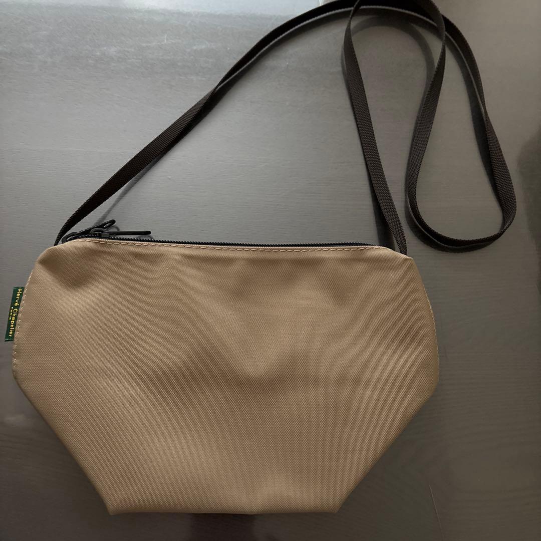 エルベシャプリエ ショルダーバッグ ポシェット エルベでくらべてみました”