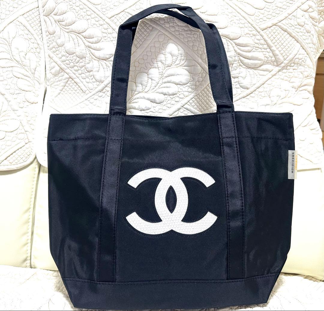 CHANELノベルティトートバッグ黒☆スパンコール新品ナイロン肩掛けブラックしろ シャネル ノベルティ スパンコール トートバッグ｜Yahoo!フリマ（旧